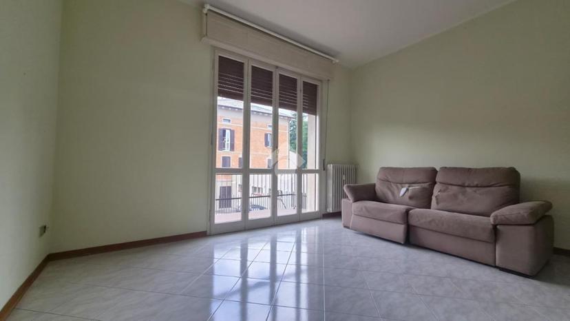 Trilocale in Viale Risorgimento, Reggio nell'Emilia
