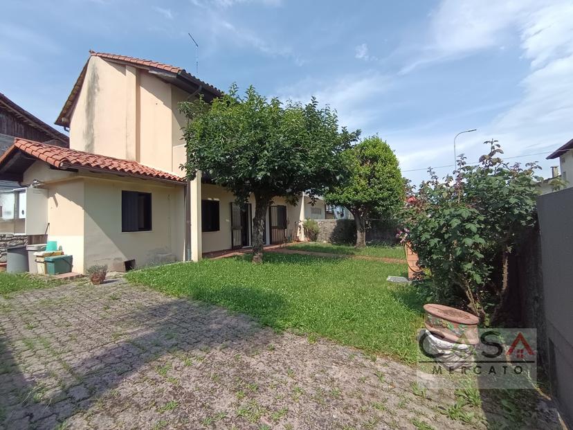 Casa indipendente in Via Toffoli Nr.108, Fanna — foto 2 di 5