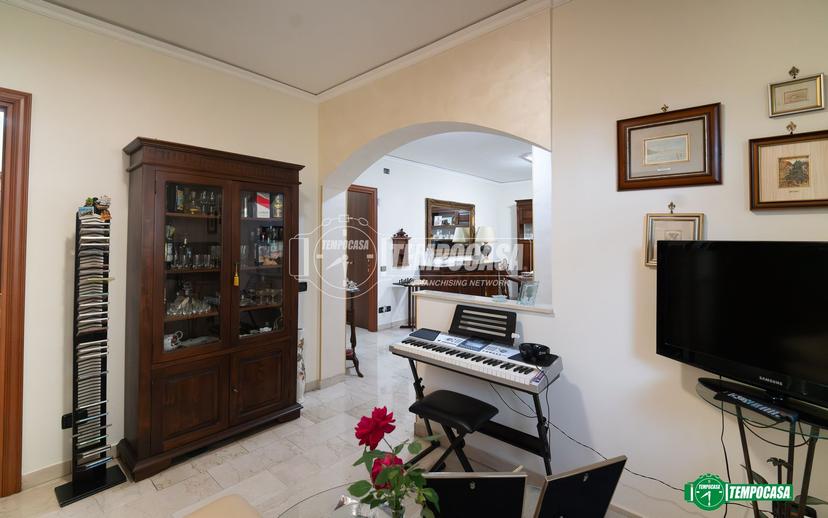 Quadrilocale in Via Prealpi 6, Nova Milanese — foto 2 di 5