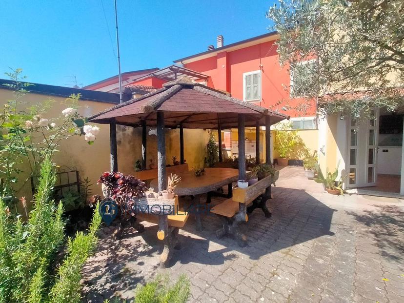 Trilocale in Via Amendola 2, Ameglia — foto 3 di 5