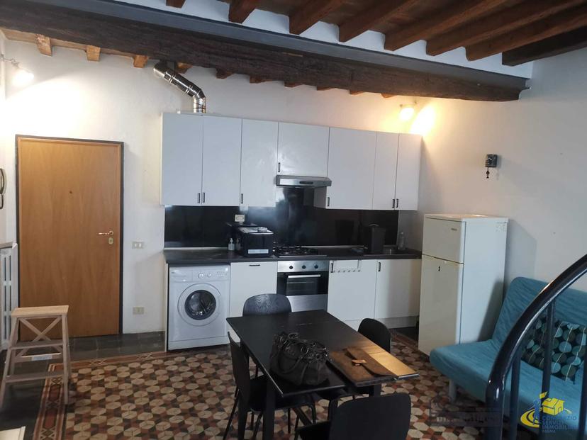 Quadrilocale in Borgo Garimberti 18, Parma