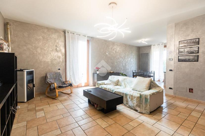 Villa in Via Cagnola 22, Treviglio — foto 5 di 5
