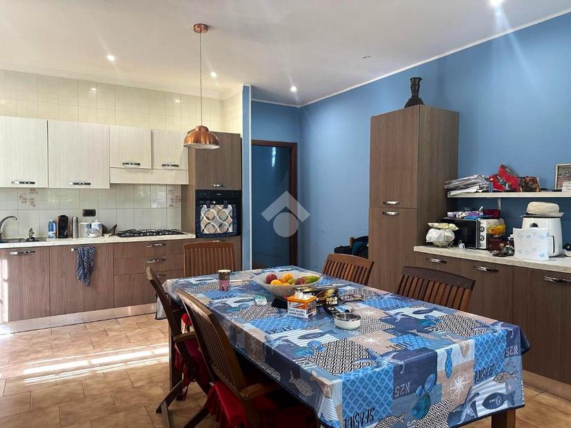 Villa in Viale Fiume Trebbia, Castel Volturno — foto 2 di 5