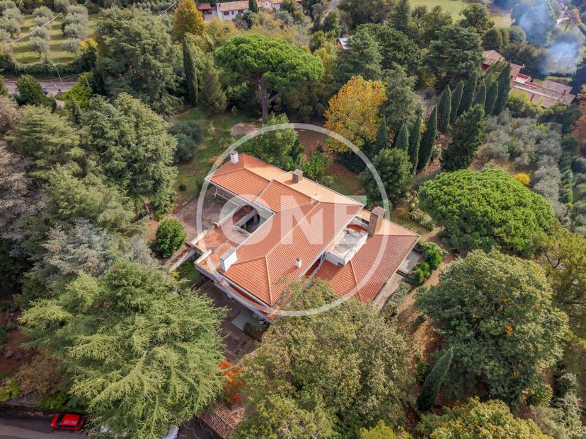 Villa unifamiliare in Via di Colle Petrone 19, Velletri