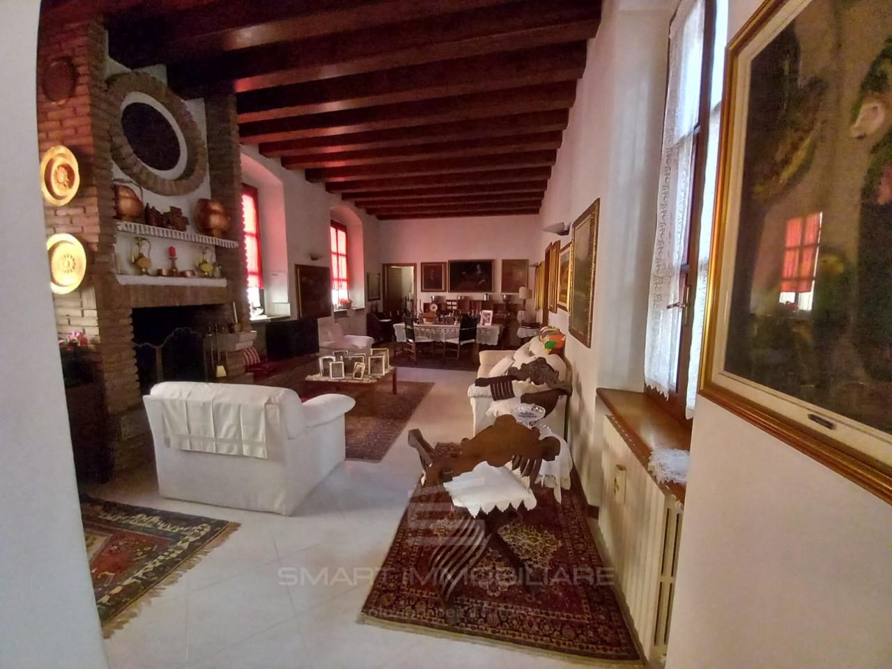 Appartamento in Via Barzoni, Lonato del Garda