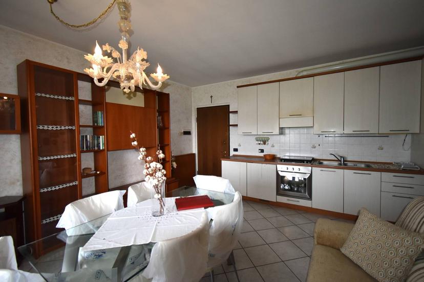 Bilocale in Via Gasparotto 28, Paderno d'Adda — foto 2 di 5