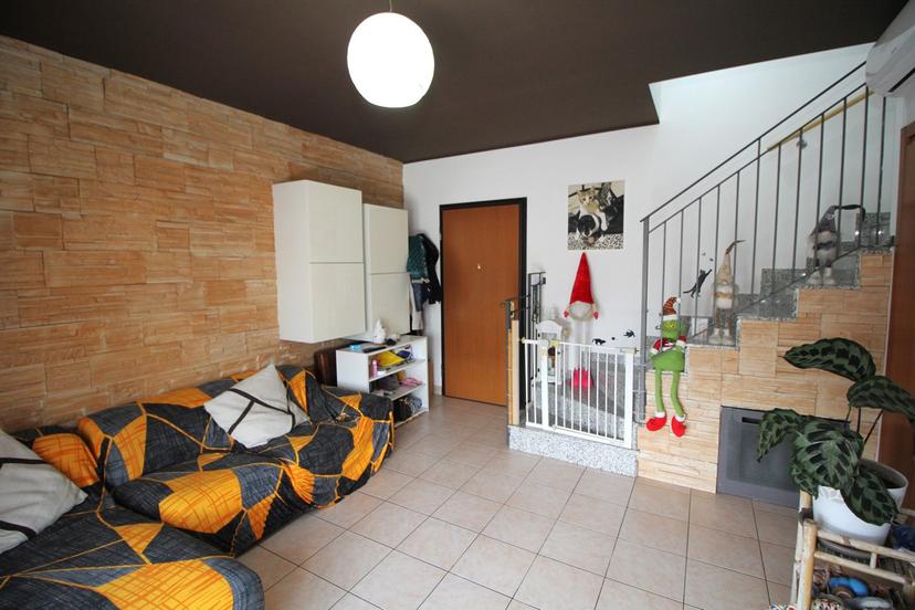 Trilocale in Via Amalfi 11, Legnano