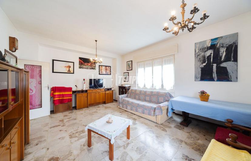 Villa in Via Giuseppe Mazzini 5, Cassago Brianza — foto 4 di 5