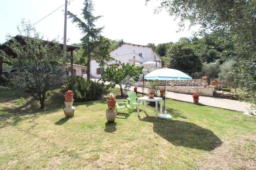 Villa in Via Sant'Anna 10, Castelnuovo di Farfa