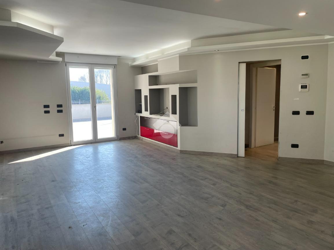 Casa indipendente in Via Novaj 51, Cardano al Campo