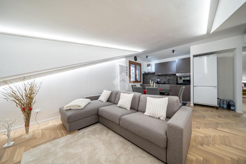 Trilocale in Via Guido Dorso 41, Reggio nell'Emilia — foto 3 di 5