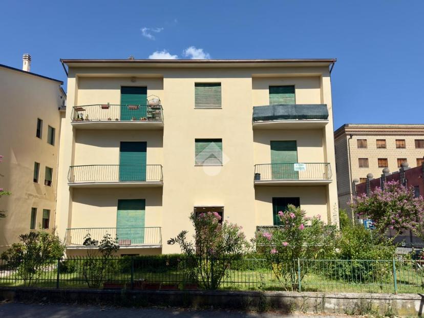 Trilocale in Via Scipione Lapi 10, Città di Castello — foto 3 di 4