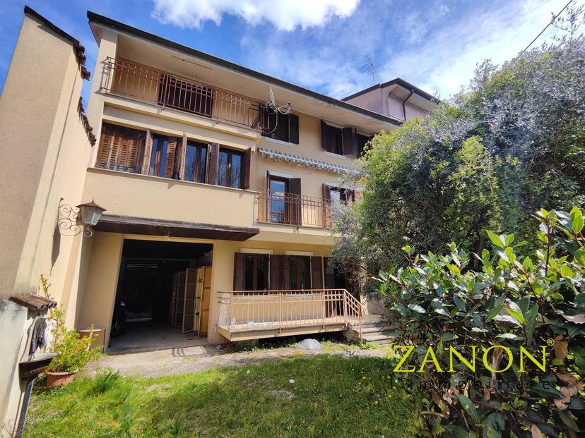 Casa indipendente in Viale XX Settembre 34, Gorizia — foto 3 di 5