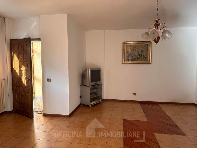 Appartamento in Via Nazionale Est, Berbenno di Valtellina — foto 3 di 5