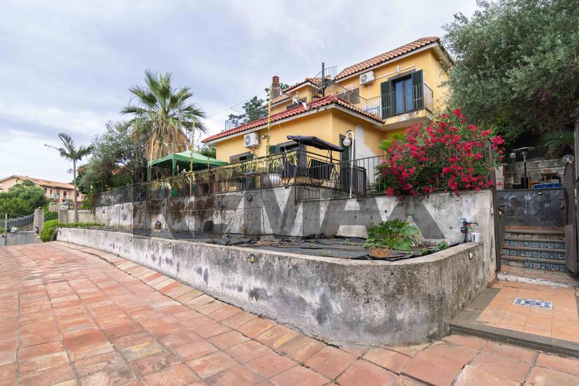 Villa in Via Litteri 72, Aci Castello — foto 5 di 5