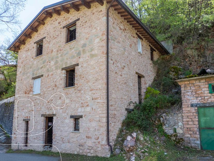 Rustico in Via del Molino  1, Poggiodomo — foto 2 di 5