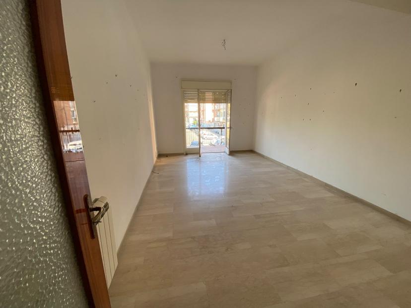 Trilocale in Piazza della Pace 15, Reggio di Calabria