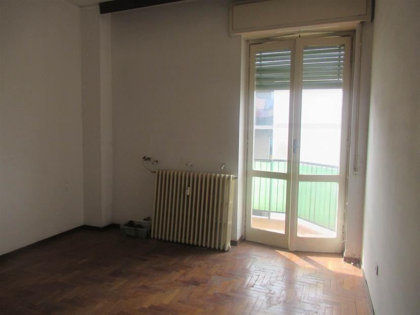 Trilocale in Via Carducci, Lissone