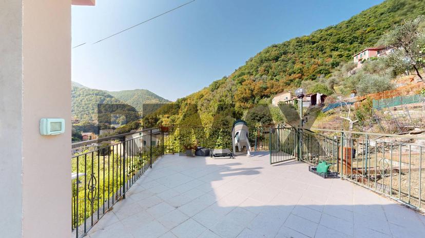 Quadrilocale in Via Ponte Romano 3, Avegno