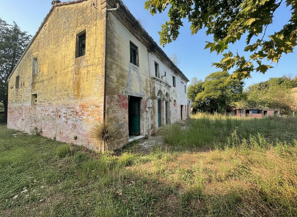 Rustico in Contrada Potenza 33, Macerata