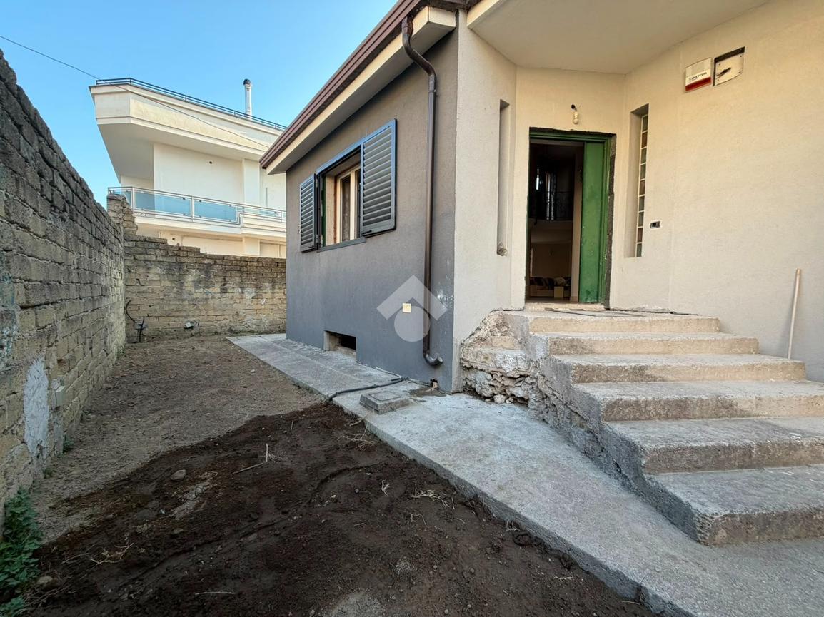Villa in Via Vesuvio 3, San Cipriano d'Aversa