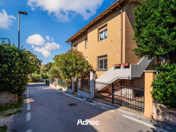 Villa bifamiliare in V. della Fratellanza 1, Fano — foto 2 di 5