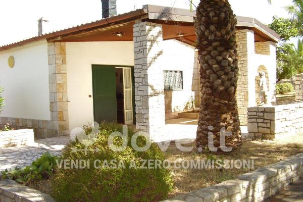 Villa in Via Castel del Monte, Snc, Andria