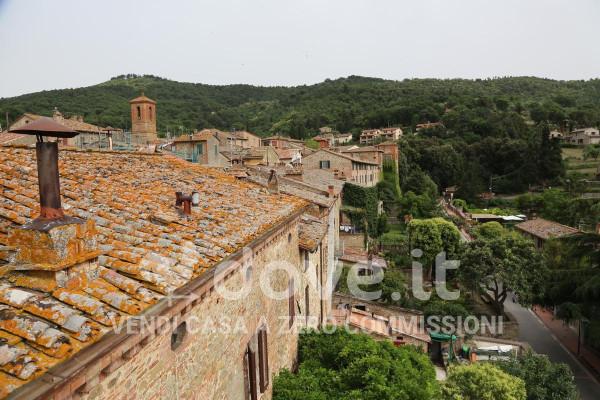 Appartamento in Via Quadrani Pompili 17, Paciano