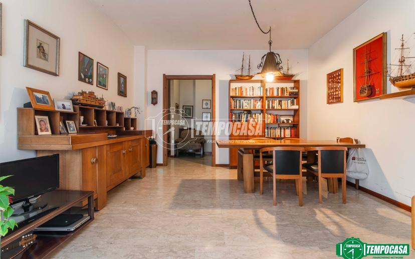 Trilocale in Via Giannetto Mattei, Arese — foto 3 di 5