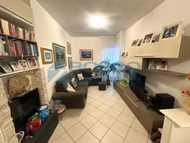 Appartamento in Largo Marcantone, La Spezia