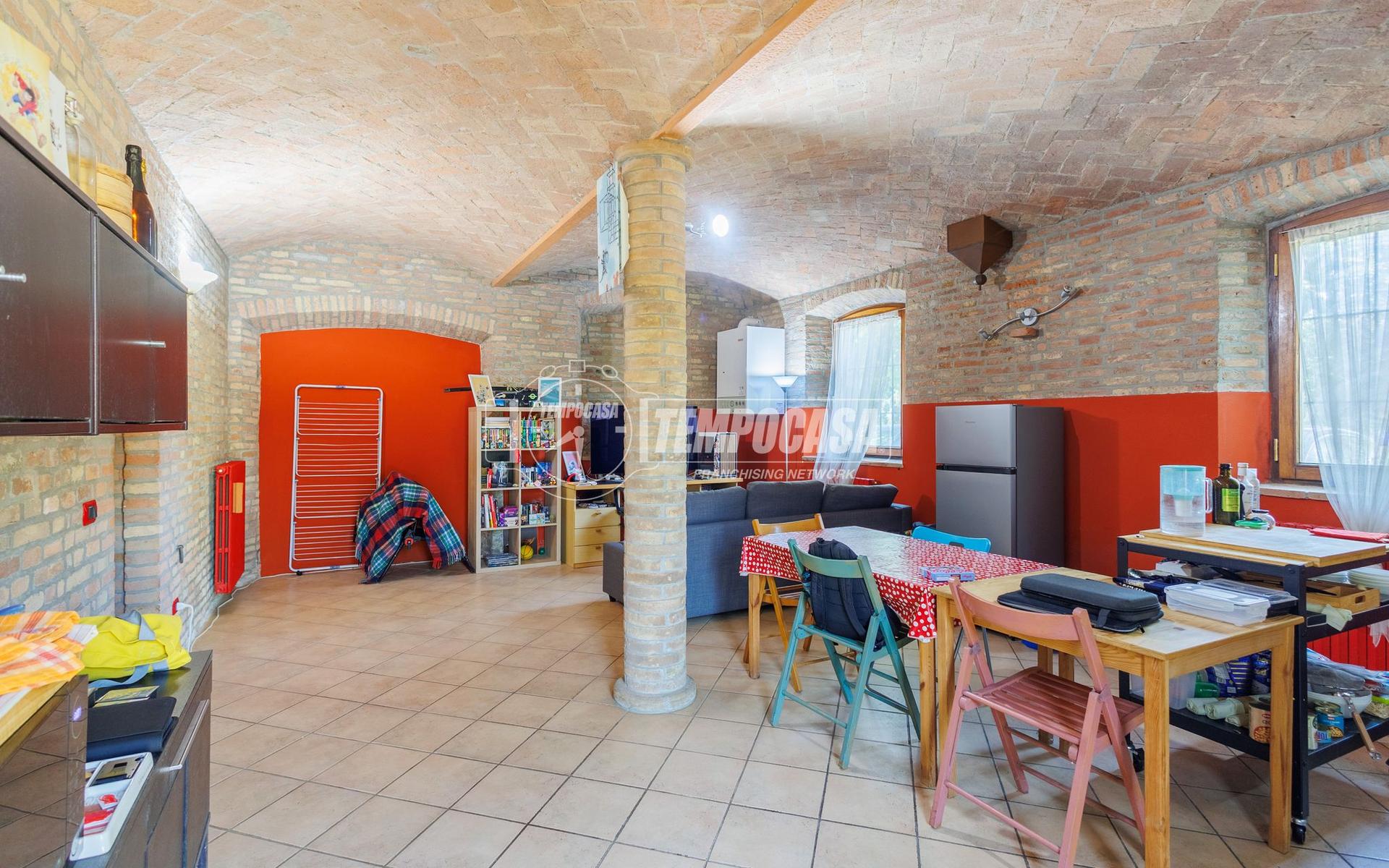 Bilocale in Strada dei Notari 13, Collecchio