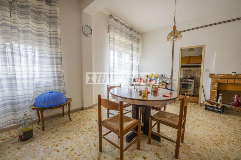 Casa indipendente in Via Castellano, Petriolo — foto 3 di 5