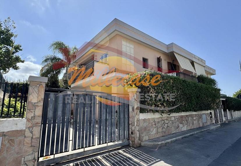 Villa a schiera in Via Luigi Maria Monti, Siracusa — foto 4 di 5