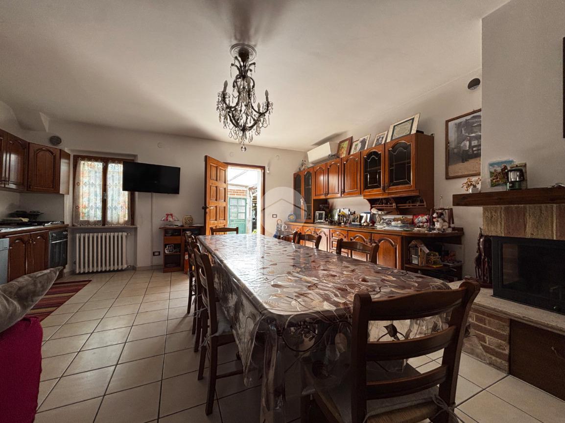 Casa indipendente in Via 9ª Strada 33, Fano