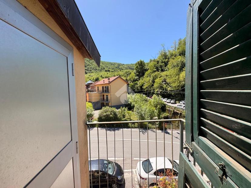 Trilocale in Piazza Guglielmo Marconi 3, Sant'Olcese — foto 3 di 5