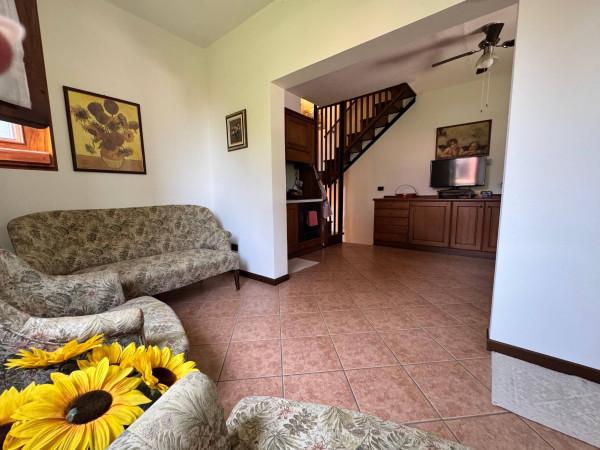Villa in Viale Giuseppe Verdi 23, Godiasco Salice Terme — foto 4 di 5