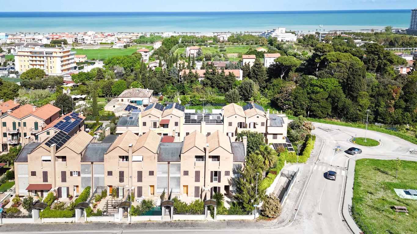 Villa a schiera in Via Barletta 78, Fermo