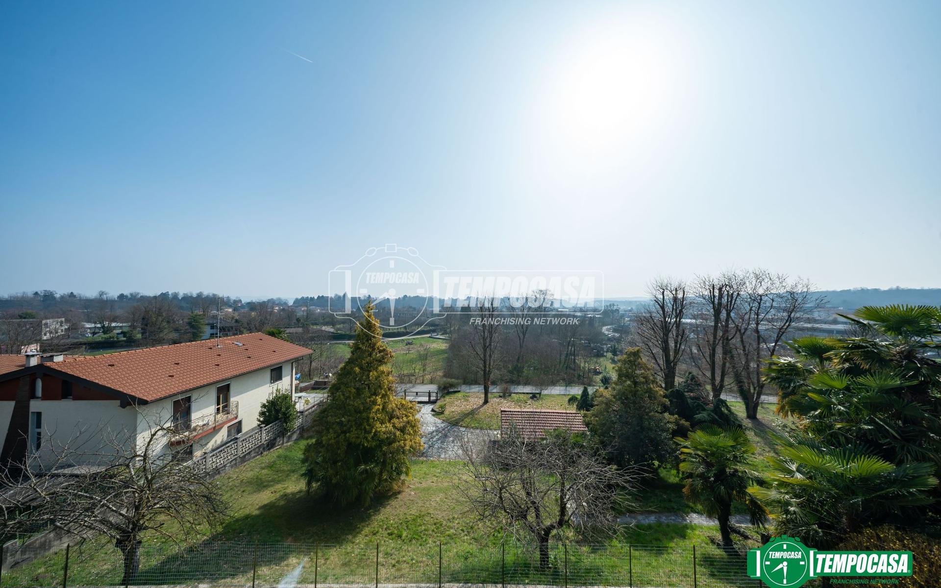 Villa in Via Verbano 10, Paruzzaro