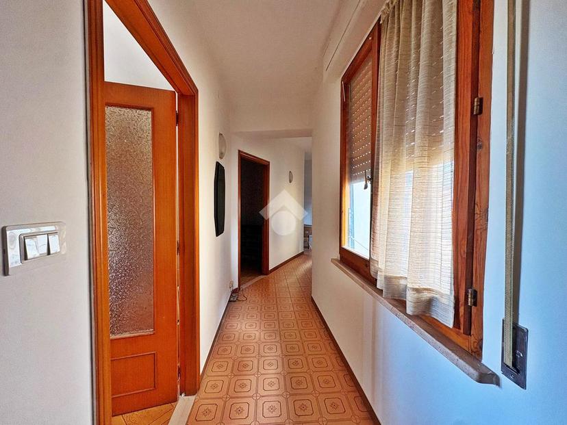 Casa indipendente in Via della Porta 5, Gualdo Tadino — foto 5 di 5