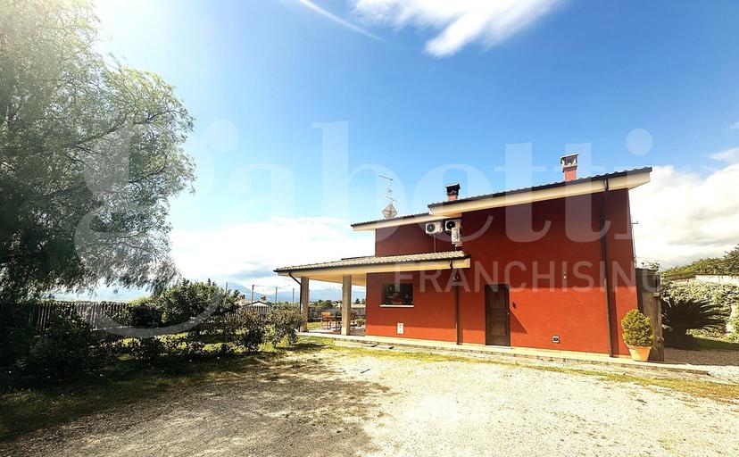 Villa in Contrada Vicenne Sud  19, Pianella — foto 4 di 5