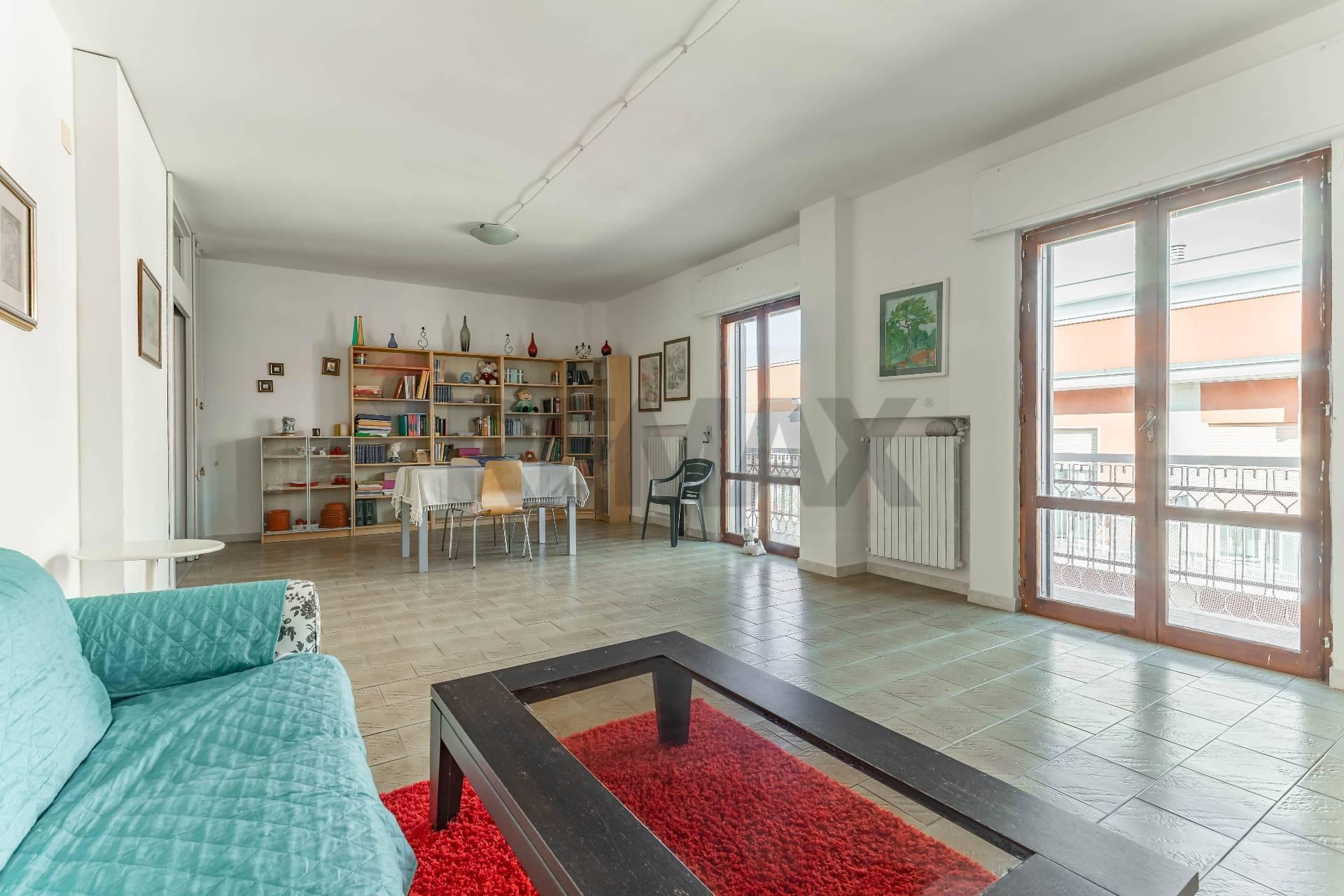 Appartamento in Via Bolzano 3, Mola di Bari
