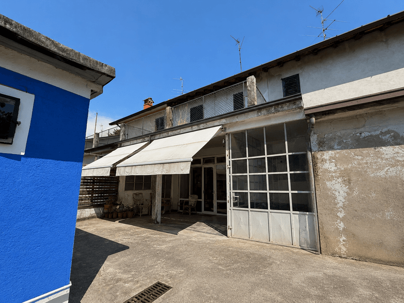 Casa indipendente in Viale Cesare Battisti 126, Rovato — foto 3 di 5