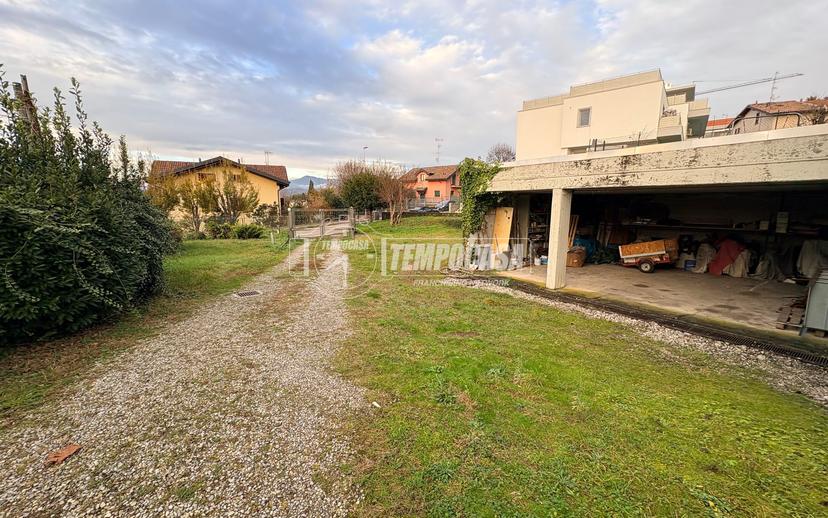 Villa, Casnate con Bernate — foto 3 di 5