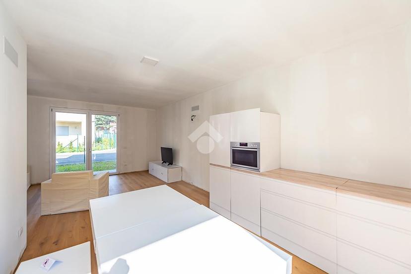 Villa in Via Cesare Battisti, Cislago — foto 4 di 5