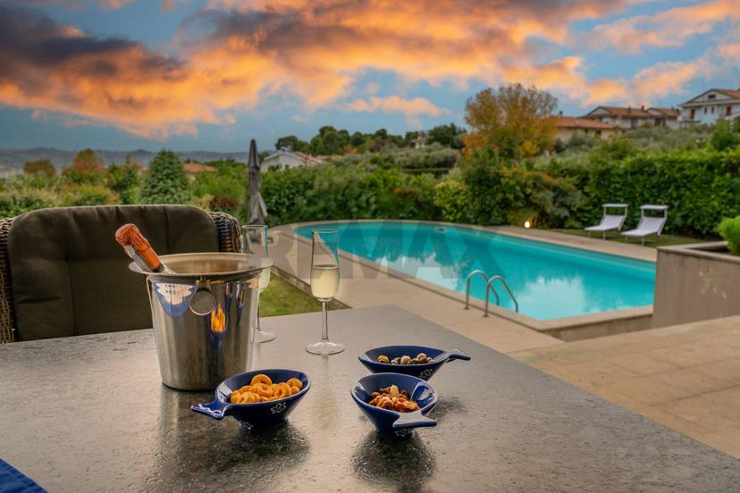 Villa in Viale Leonardo Petruzzi 11, Città Sant'Angelo — foto 5 di 5
