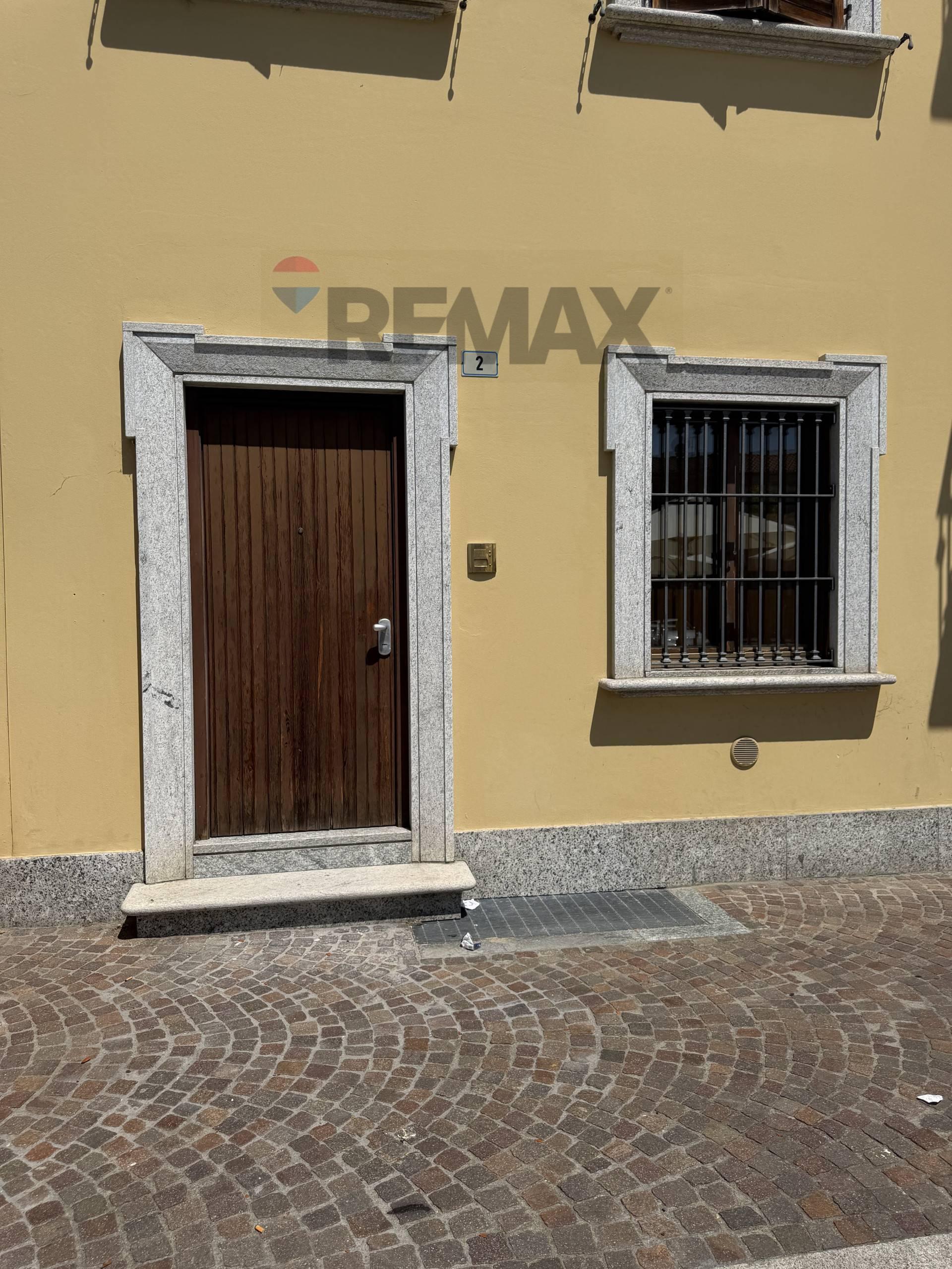 Bilocale in Piazza San Giuseppe 2, Galliate
