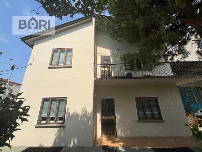 Casa indipendente in Viale della Libertà, Pordenone — foto 5 di 5