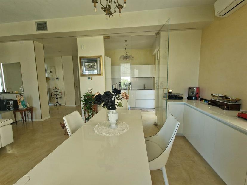 Villa in Viale Cavour, Desenzano del Garda — foto 4 di 5