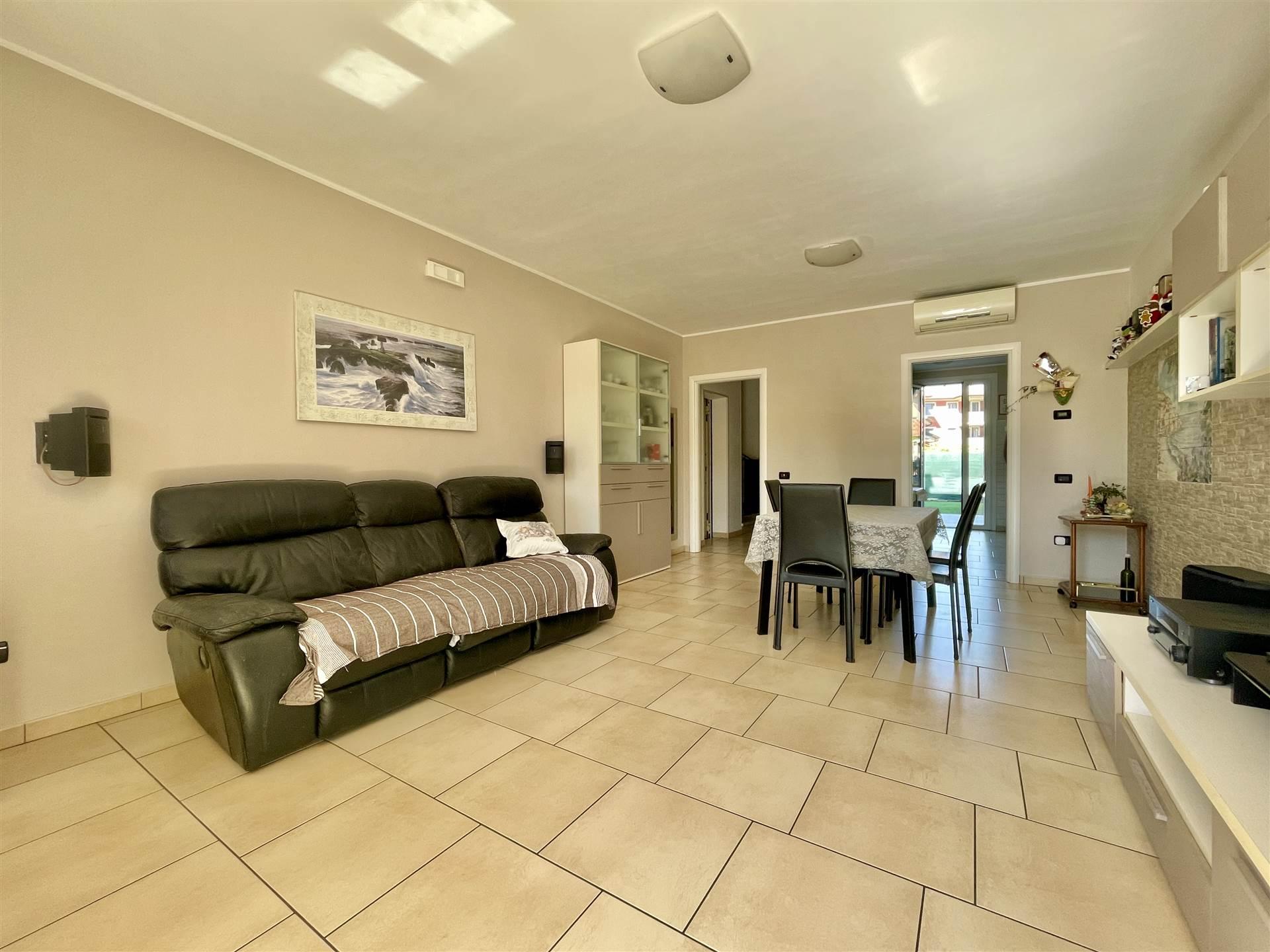 Villa a schiera, Curtatone