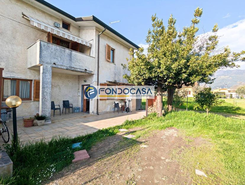 Casa indipendente in Via Serraglio, Pietrasanta — foto 2 di 5
